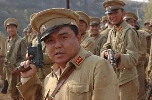 伪军吃瓜不给钱,揭秘不给钱的背后真相